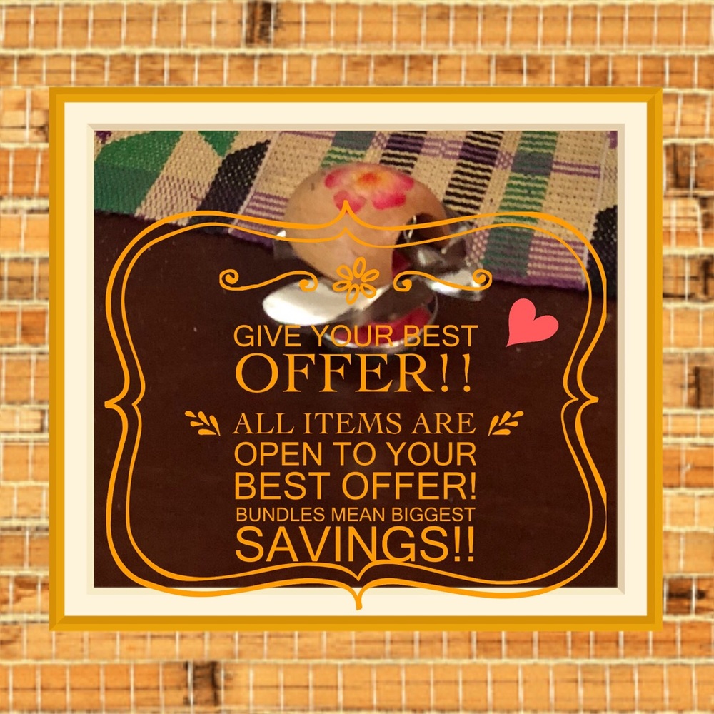 Welcome your best offers!!!! Happy Poshing! 💖💕🐢